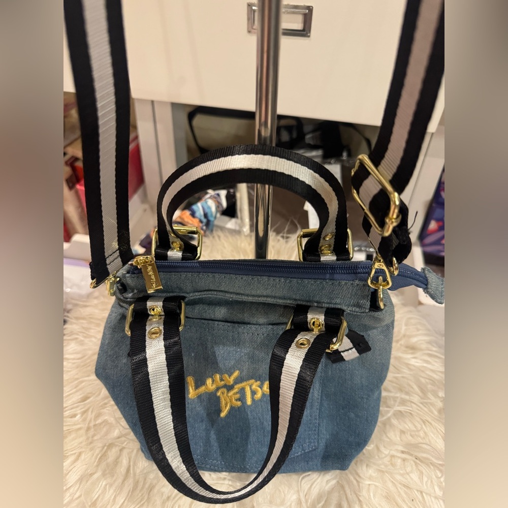 Betsey Johnson small denim bag - Picture 7 of 8